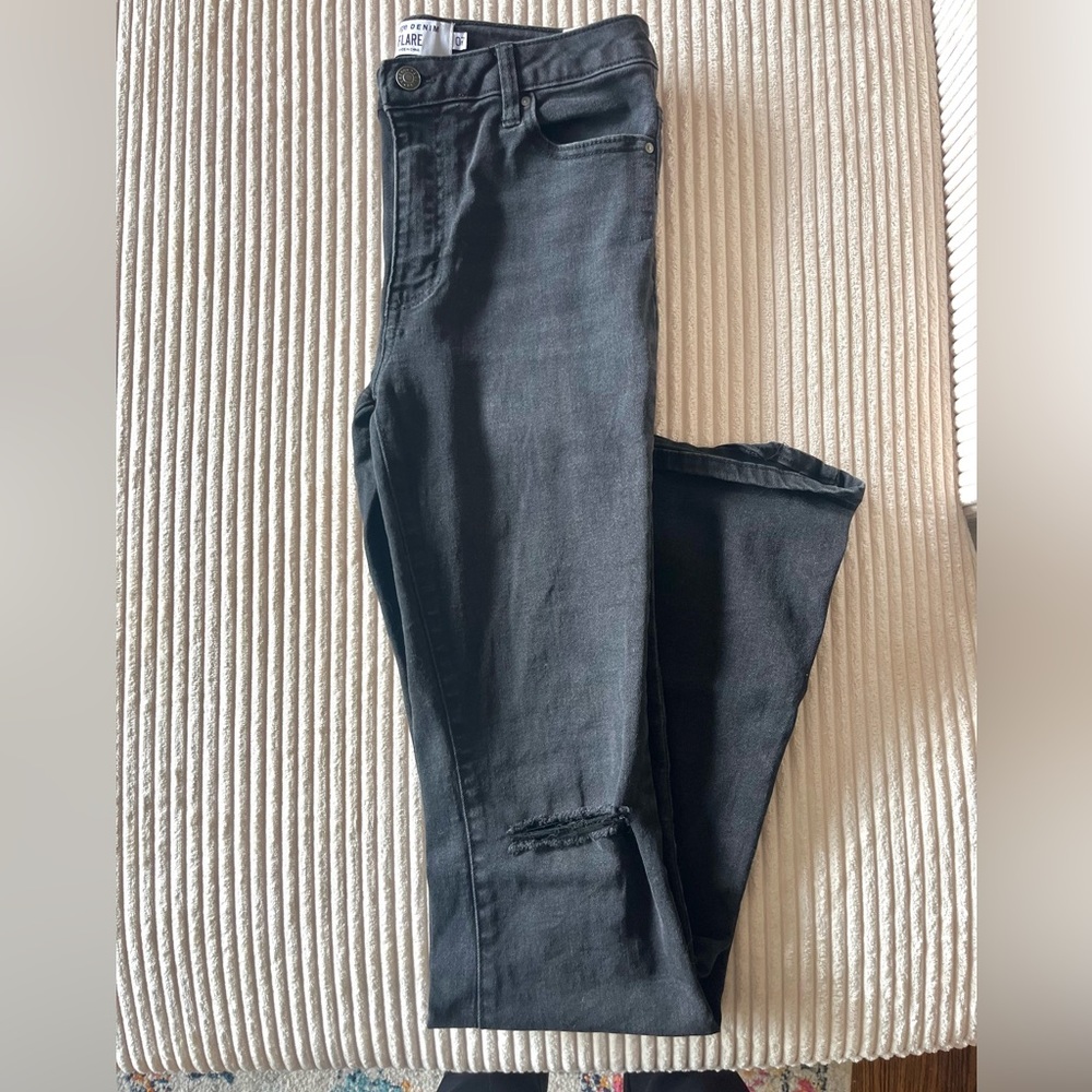 Women’s Size 7 Black Distressed Flare Jeans